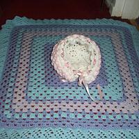 crochet hat and blanket - Project by mobilecrafts