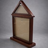 MEMORIAL OR GIFT FLAG BOX FOR TWO TYPES OF FLAGS