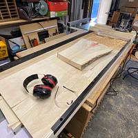 Live edge flattening jig