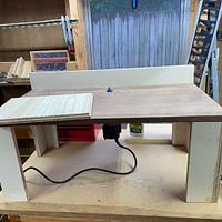 Simple Router Table - Project by Dave