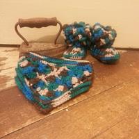 Baby crocodile Boots and Bandana bib set - Project by bamwam