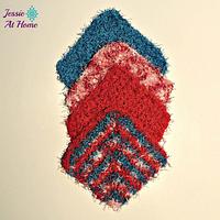 Angled Scrubby Washcloth - Project by JessieAtHome