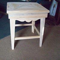 pallet wood end table - Project by jim webster