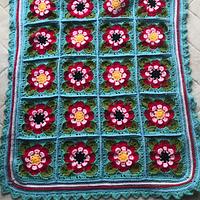 Painted Roses Blanket - Project by Rubyred0825