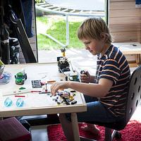 Drawing/LEGO table for my son - Project by Kaerlighedsbamsen