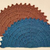 Textured Crochet Half Circle Rug - Project by rajiscrafthobby