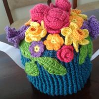 Mad Hatter's Tea Cosy - Project by Lisa Crispin