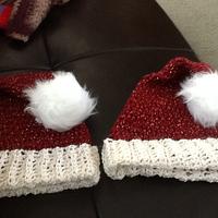 Santa hats - Project by Delly1