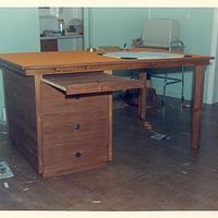 Office desk out of pine.   - Project by LIttleBlackDuck