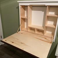 Wall hung desk - Project by Rodrick 