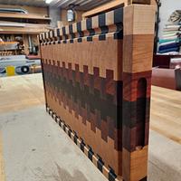 End grain cutting board