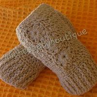 fingerless gloves - Project by michesbabybout