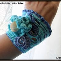 Crochet cuff bracelet "Sea reef"