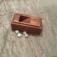 DICE ROLLING BOX/TOWER