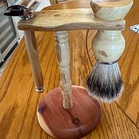 Lilac and juniper shaving set