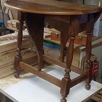 Walnut drop leaf end tables  - Project by Doug Scott, Time to Woodwork