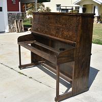 Ragtime Piano Housing