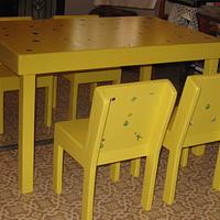 CHILDRENS TABLE AND CHAIRS
