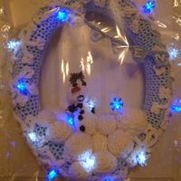 'LIGHT-UP CHRISTMAS DOOR WREATHS - Project by sittingpritty