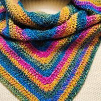 Easy and Simple Crochet Triangle Shawl - Project by rajiscrafthobby