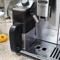 3D Printed handle (for a De Longhi Milk Container).