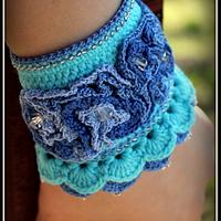 Crochet cuff bracelet in sea colors