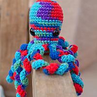 George the Octopus - Project by CrochetOlé