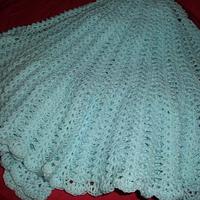 pale blue crochet shawl - Project by mobilecrafts