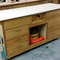 Mobile workstation with built-in downdraft box - Project by 7Footer