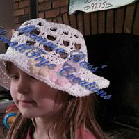 Sweet hat for my daughter  - Project by Momma Bass