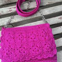 Purse with flap - Project by Farida Cahyaning Ati