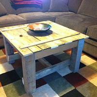 Pallet wood coffee table - Project by Bulldawg