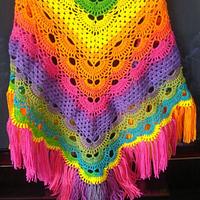 Fringed and Awesome Shawl - Project by Lcbax