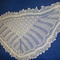 1ply glitter shawl - Project by mobilecrafts