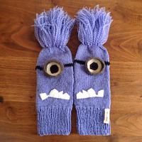 Despicable me 2 crazy minion mittens :)