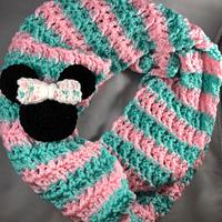 Minnie Mouse Waffle Stitch Infinity Scarf - Project by CharleeAnn