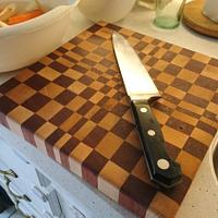 End grain cutting board - Project by Brian