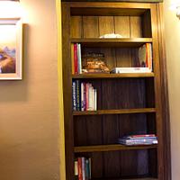 Bookshelf / hidden door - Project by HINSON 