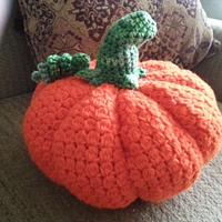 Crochet large pumpkin  - Project by Shirley