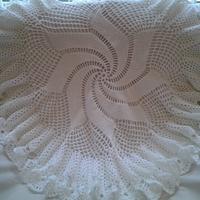 Windmill design circular baby shawl - Project by Catherine 