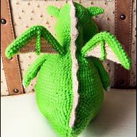 Green crochet dragon - La Calabaza de Jack