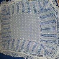 2ply cable and lace shawl - Project by mobilecrafts