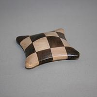 Curved Checkerboard Box