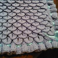 Crocodile Stitch Baby Blanket - Project by Annigai