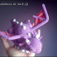 Purple crochet dragon - La Calabaza de Jack