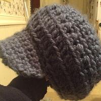 Slouchy peaked cap - Project by Christine