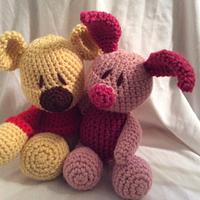 Winnie the Pooh and piglet bestest friends :)  - Project by Lisa