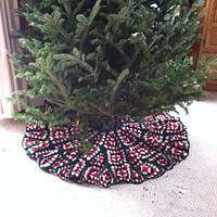 Christmas tree skirt - Project by burnzygirl211