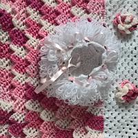 multi frilled blanket and loopy hat - Project by mobilecrafts