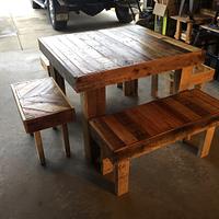 Pallet table and benches